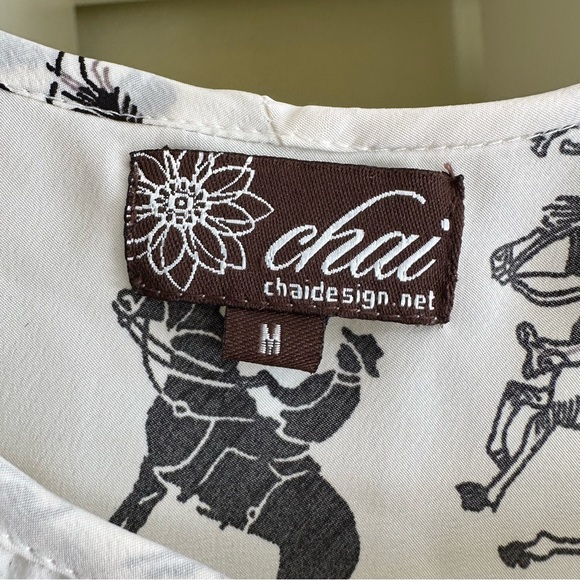 Chai Design Wrangler Cowboy Horse Cream & Black Tank Top Sz M - Picture 3 of 8